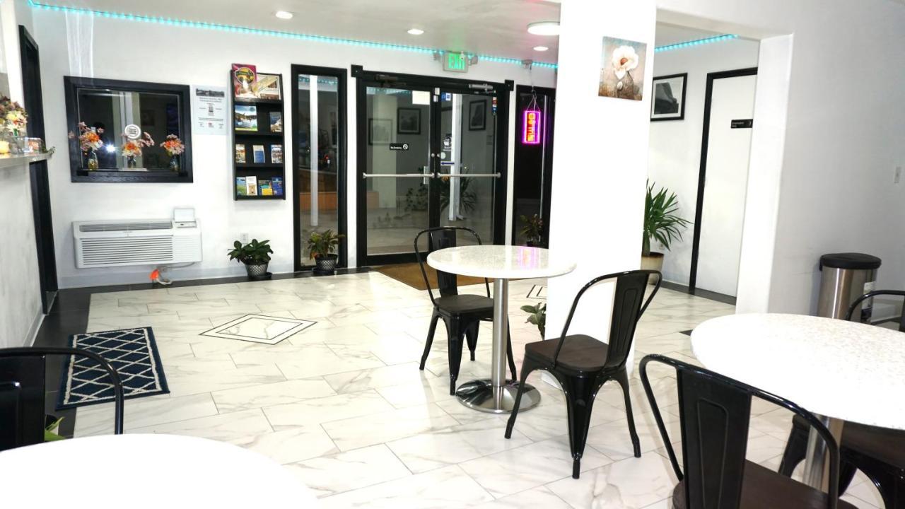 Lakes Inn Warsaw 외부 사진