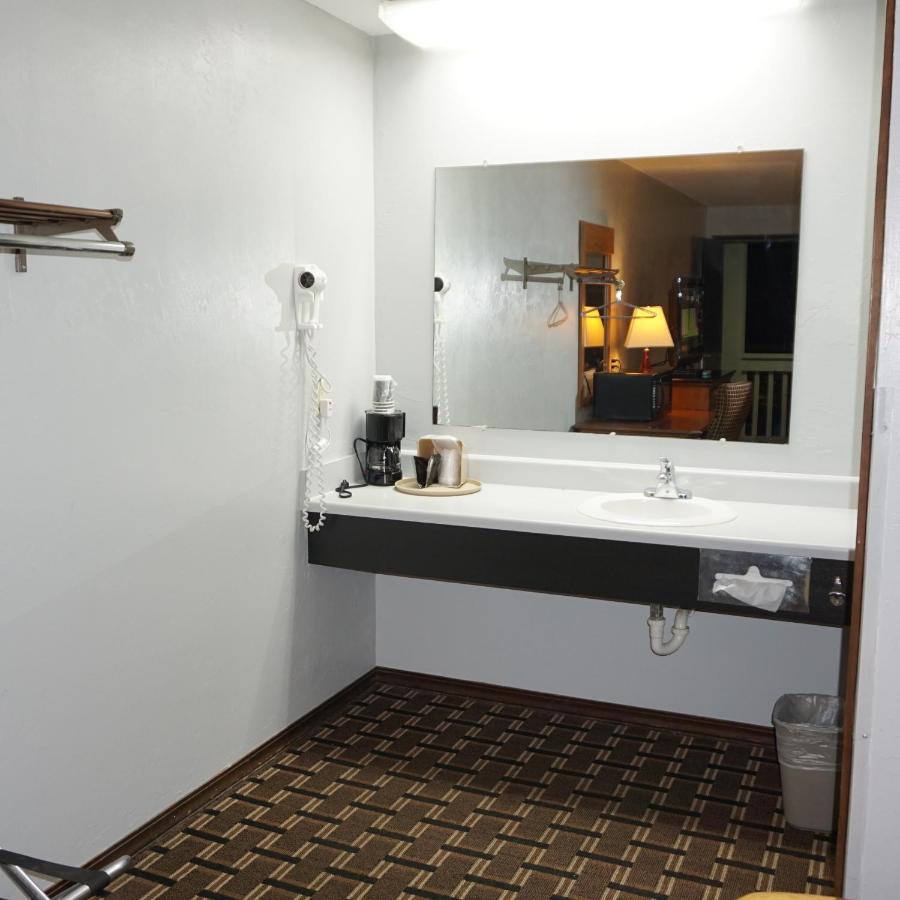 Lakes Inn Warsaw 외부 사진