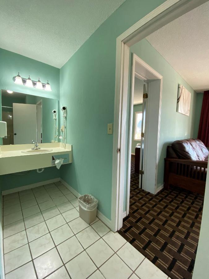 Lakes Inn Warsaw 외부 사진