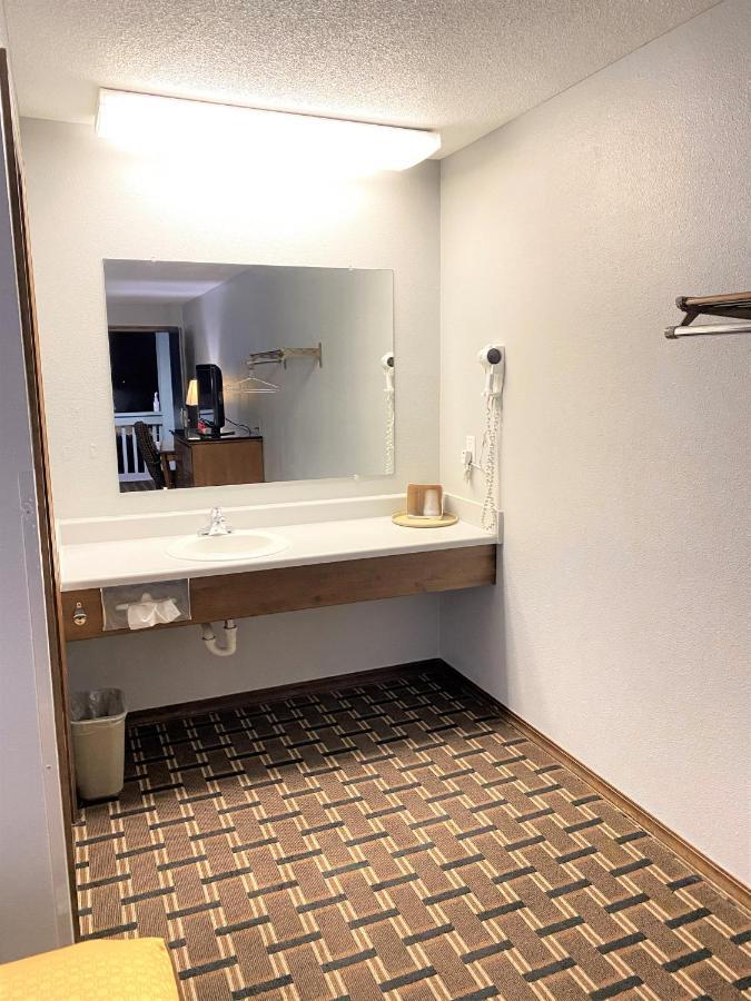 Lakes Inn Warsaw 외부 사진